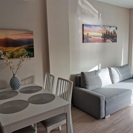 Apartment Near The Sea In บลาเนส ภายนอก รูปภาพ