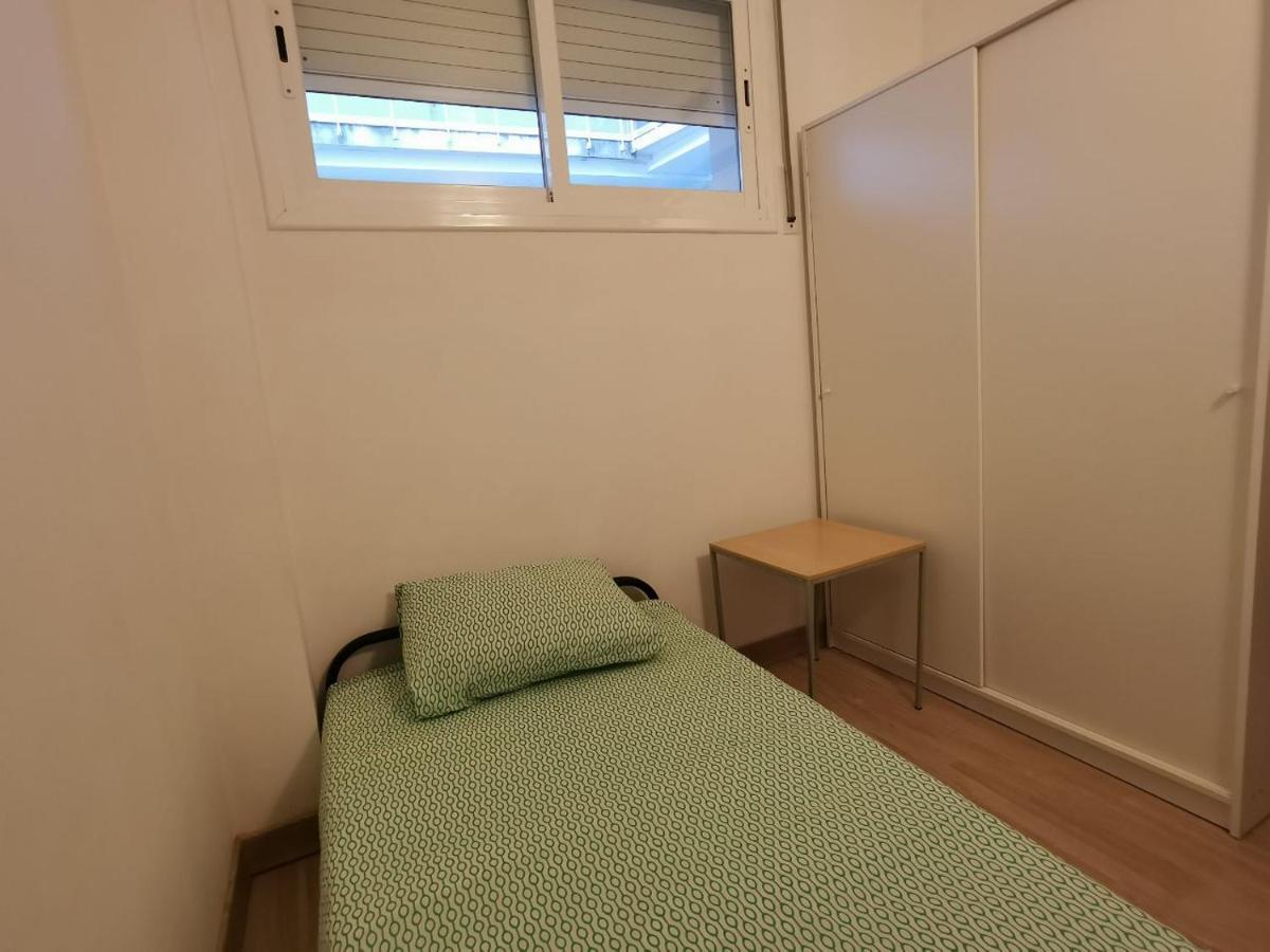 Apartment Near The Sea In บลาเนส ภายนอก รูปภาพ