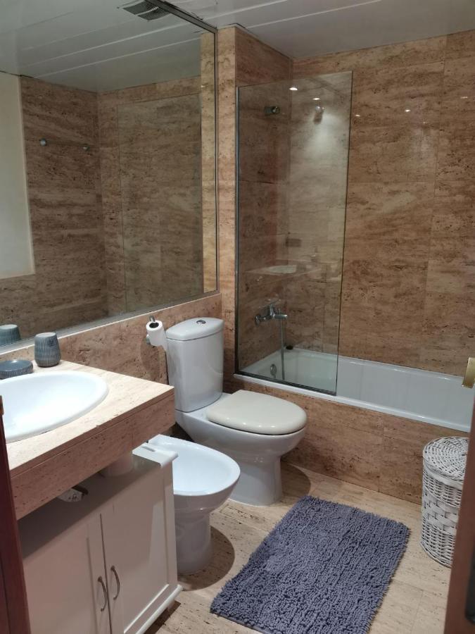 Apartment Near The Sea In บลาเนส ภายนอก รูปภาพ